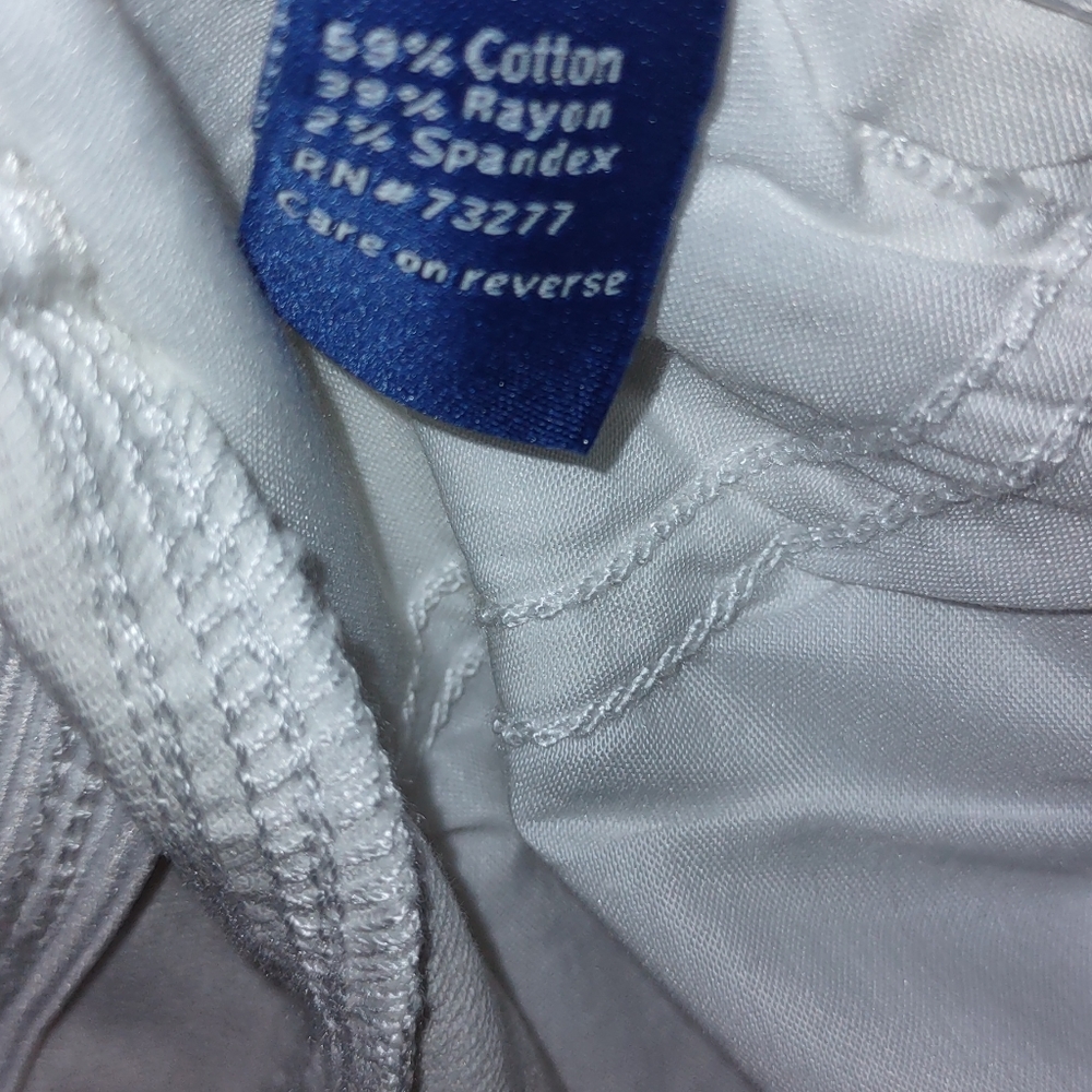 Apt 9 mid rise white stretch bootcut curvy tummy control jeans. Size 10S New - Picture 11 of 13